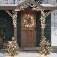 Accessoires d'intérieur Lights4fun Pre Lit Outdoor Snowy Christmas Wreath Garland and Trees - Warm White Decoration