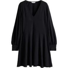 H&M Ladies Black Flared dress