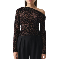 Gina Tricot Long Sleeve Off Shoulder Asymmetric Top - Brown Leopard Print
