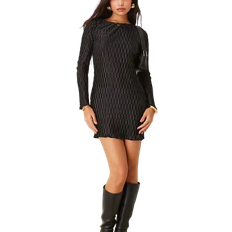 New Look Plisse Long Sleeve Mini Dress - Black