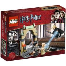 Dobby lego LEGO Harry Potter Freeing Dobby Set 4736