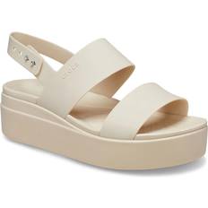 Crocs brooklyn low wedge Crocs Damen Brooklyn Low Wedge Sandale, Sandstein