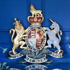 Multicoloured Wall Decor Madison & Mayfair Antique Large Coloured Coat of Arms Plaque Multi One Size Wall Decor