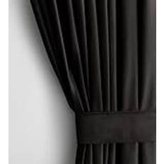 Set H 270 x B 140 cm Med Gardinomtag 54 x 10 cm Svart