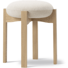 Fredericia Furniture Taburetter Fredericia Furniture Pioneer Stool 6830 Oak Lacquered Ø41 x 46 cm Skammel