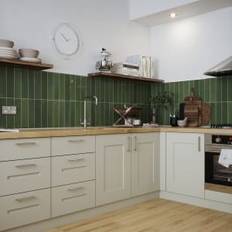 Arabella Green Gloss Ceramic Wall Tile 300 x 75mm