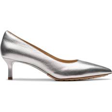 Clarks Court - Gold
