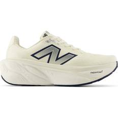 New Balance Fresh Foam X More v5 - Beige/Navy