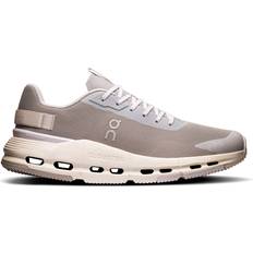 Cloudnova form 2 On Cloudnova Form 2 Sneaker - Stone/Lysegrå
