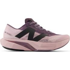 Rosa Löparskor New Balance FuelCell Rebel v4 Running Shoes - Pink/Purple/Black