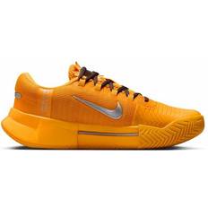 Nike Yellow Racket Sport Shoes Nike GP Challenge 1 Naomi Osaka W - Sundial/Baroque Brown/Metallic Silver