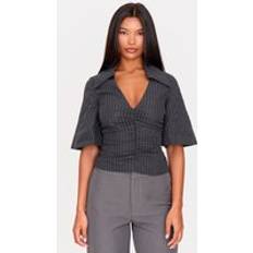 PrettyLittleThing Pinstripe Fitted Boxy Sleeve Shirt - Grey