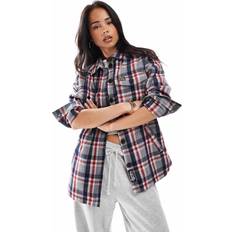 Superdry Damen Karierte Hemdjacke mit Teddyfell - Rot