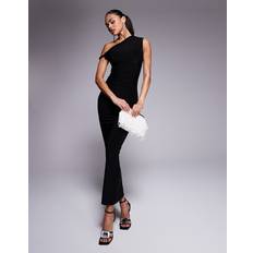 Kaiia Tætsiddende Bodycon Maxikjole Med Snoet Offshoulder Design - Kun