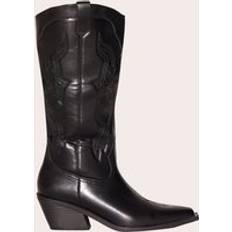 High Boots PrettyLittleThing Black Pu Point Toe Western Calf High Boots - Black