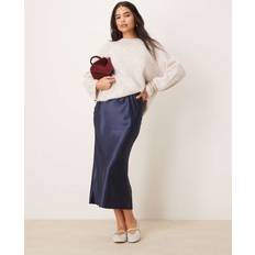 New Look Midinederdel Med Skråsnit I Satin - Marineblå