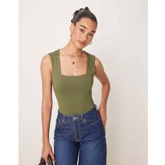 Gröna Shapewear & Underplagg New Look Åtsmitande Body Med Fyrkantig Ringning - Kakifärgad