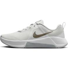 Women Gym & Training Shoes Nike MC Trainer 3 - Photon Dust Light Smoke Grey