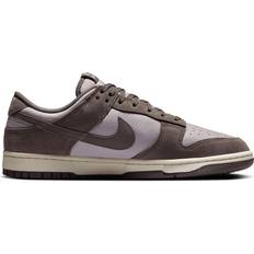 Nike Dunk Low Retro SE Leather/Suede Men's Shoes - Purple