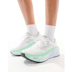 New Balance Women's Fresh Foam X More v5 - White/Blue/Green