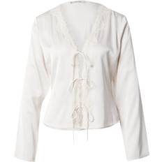 Abercrombie & Fitch Clothing Abercrombie & Fitch Lace Tie Front Long Sleeve Top Cream