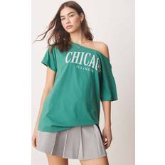 Abercrombie & Fitch Men T-shirts Abercrombie & Fitch Slash Neck T-Shirt Chicago Print Green