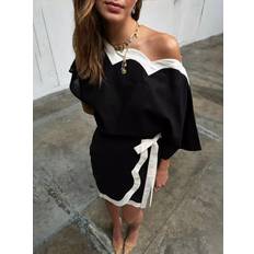 Never Fully Dressed Contrast Off Shoulder Block Top - Black/White