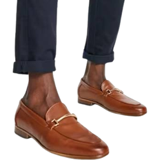 ASOS DESIGN Gyldenbrune loafers med spænder imiteret læder