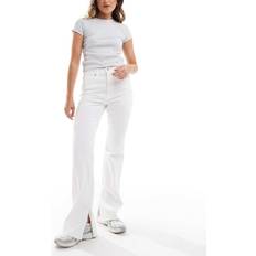 Stradivarius D74 - Hvide Jeans Med Svaj Og Slids
