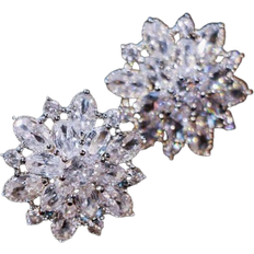 Shein Pair Of European And American Style Fashionable Snowflake Bridal Earrings For Women Suitable For Wedding Festival Celebration Daily Wear And Clothing