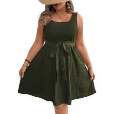 Shein Kleid in Große Größen mit ärmellos, U-Ausschnitt und Bindetaille mit Patchwork Design