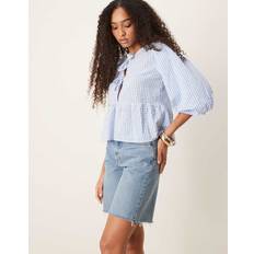 Abercrombie & Fitch Clothing Abercrombie & Fitch Classice Mid Rise Bermuda Shorts With Frayed Hem Mid Wash Blue