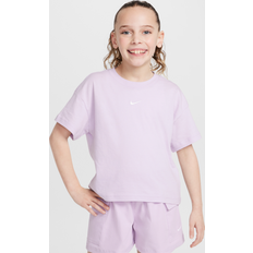 Nike Sportswear Essential Older Kids' T-Shirt - Purple