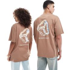 The North Face Brown T-shirts The North Face Interlock Carabiner Backprint Oversized T-Shirt - Light Brown