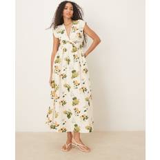 Abercrombie & Fitch Long Dresses Abercrombie & Fitch Sleeveless V Neck Maxi Dress Fruit Print
