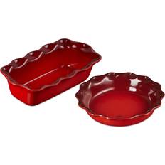 Le Creuset Heritage Stoneware Fluted and Loaf Pan Set - Cerise Pie Dish