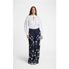 Munthe Blus Felise