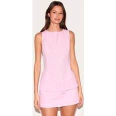 PrettyLittleThing Drop Waist Belt Detail A Line Skort Playsuit - Pink