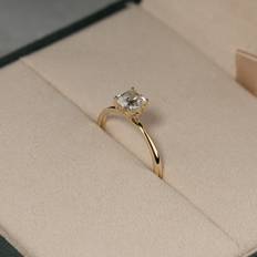 sisi copenhagen Solitaire Basket-Set Cushion Diamond Ring - YG