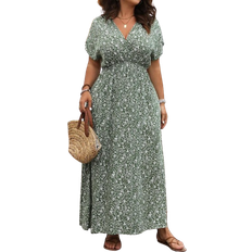 Shein Plus VNeck Ditsy Floral Short Sleeve Casual Loose Comfortable Fashionable Dress