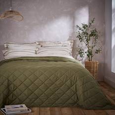 Dunelm Helston Bedspread Green (235x235cm)