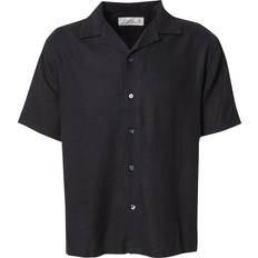 Abercrombie & Fitch Men Shirts Abercrombie & Fitch Short Sleeve Shirt Black