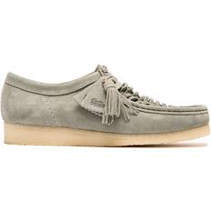 Clarks Low Shoes Clarks Men's Wallabee Weave Sage Suede - Green