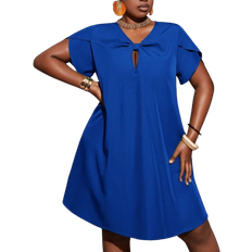 Shein Slayr Plus Loose Fit Green ALine Dress With Twisted Knot Detailing NonElastic Woven Plain Weave VacationLeisure Style Plus