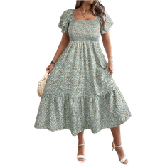 Shein Plus Ditsy Floral Ruffle Trim Short Sleeve Shirred Dress