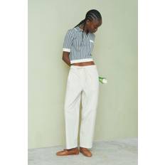 H&M Knöchellange Hose mit Barrel-Bein - Beige
