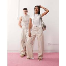Weekday Astro Baggy Jeans Unisex Modell - Beige