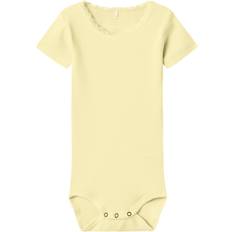 Gul Børnetøj Name It Kortærmet Bodystocking - Pastel Yellow