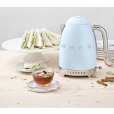 Smeg Electric Kettles Smeg Retro Temperature Controlled Electric Kettle