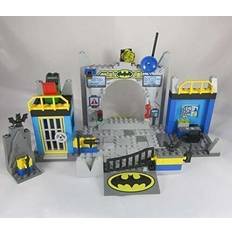 LEGO No Minifigs Super Heroes Juniors Batcave Set